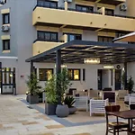 公寓式酒店 Turial Old Town Ocean View 3*